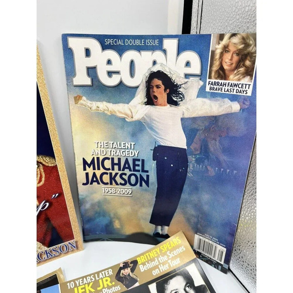 Michael Jackson People Magazine/This Is It His Life in Photos Tribute In Touch - Picture 4 of 14